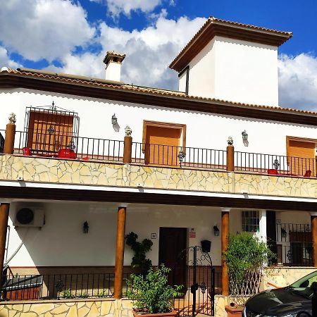 Casa Amplia Con Terraza En La Vinuela Villa Exteriör bild