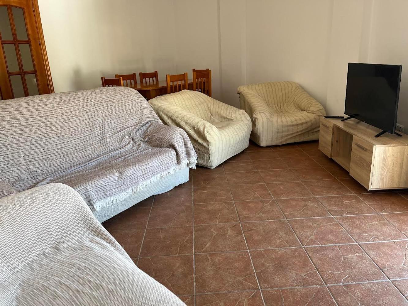 Casa Amplia Con Terraza En La Vinuela Villa Exteriör bild